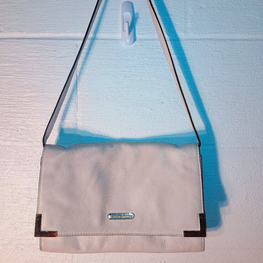 MICHAEL KORS Leather Handbag Purse Clutch Ivory Single Strap Gold Hardware